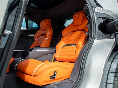 Certified 2024 Ferrari Purosangue image 30