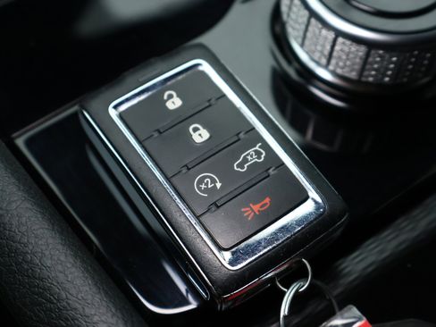Used 2023 Jeep Grand Cherokee Altitude AWD/4WD image 28