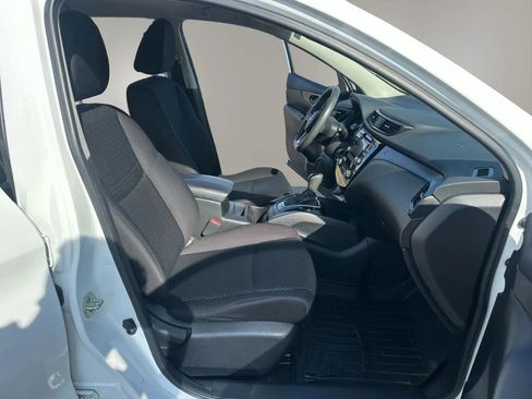 Used 2018 Nissan Rogue Sport S w/ S Appearance Package FWD image 16