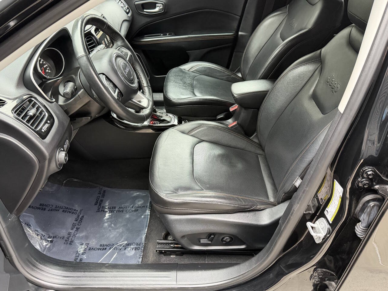 Used 2018 Jeep Compass Limited w/ Navigation Group AWD/4WD image 14