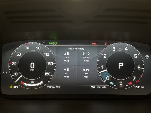 Certified 2024 Land Rover Discovery Dynamic SE image 24