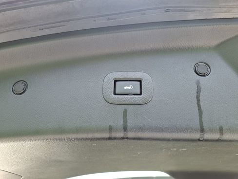 Used 2019 INFINITI QX80 Luxe RWD image 16