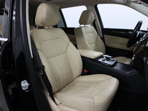 Used 2018 Mercedes-Benz GLS 450 4MATIC image 35