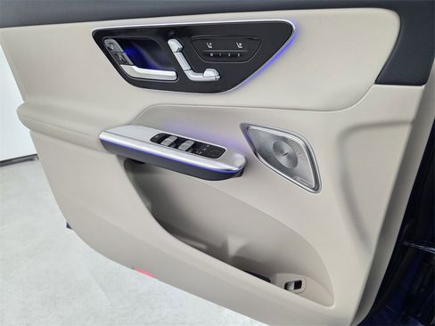 New 2026 Mercedes-Benz GLC 300 image 19