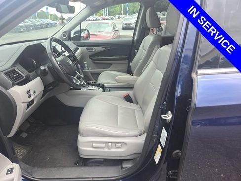 Used 2021 Honda Pilot Touring image 4