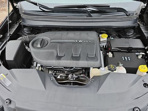 Used 2022 Jeep Cherokee Trailhawk w/ Comfort/Convenience Group image 29