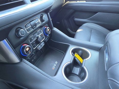 Used 2022 Chevrolet Tahoe LT AWD/4WD image 46