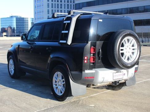 Used 2025 Land Rover Defender 110 S image 11