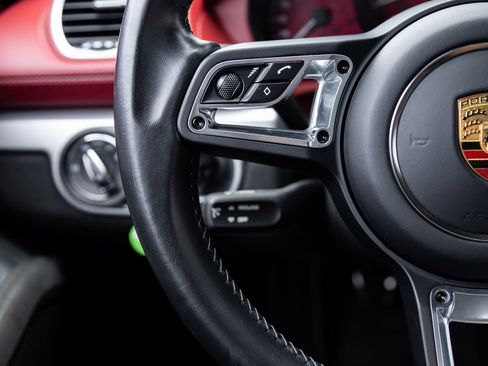 Certified 2021 Porsche 718 Boxster Spyder RWD image 15
