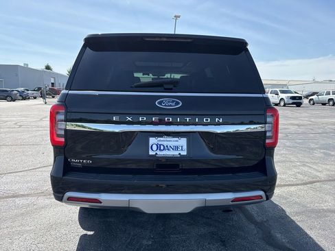 Used 2024 Ford Expedition Limited AWD/4WD image 7