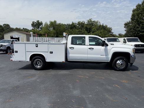 Used 2016 GMC Sierra 3500 2WD Crew Cab w/ Sierra Convenience Package image 5