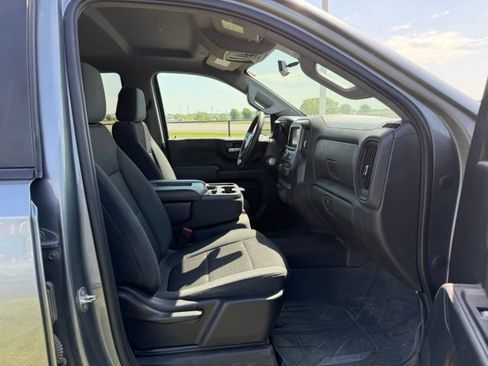 Used 2020 Chevrolet Silverado 1500 Custom Trail Boss w/ Custom Convenience Package AWD/4WD image 10