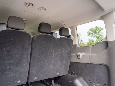 Used 2023 Ford Transit 350 XLT image 26