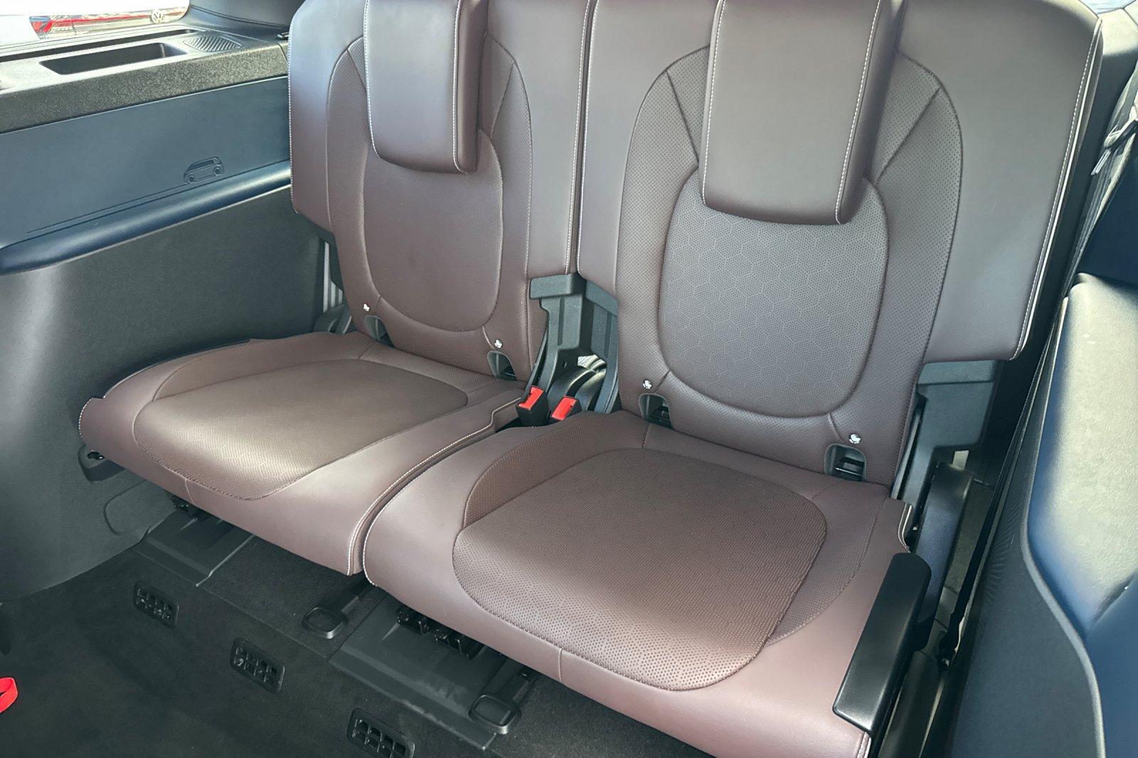 Used 2025 Volkswagen ID. Buzz Pro S RWD image 15