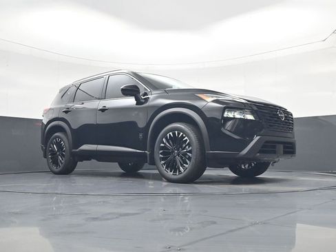 New 2026 Nissan Rogue Dark Armor image 10