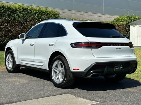 Certified 2026 Porsche Macan AWD/4WD image 3