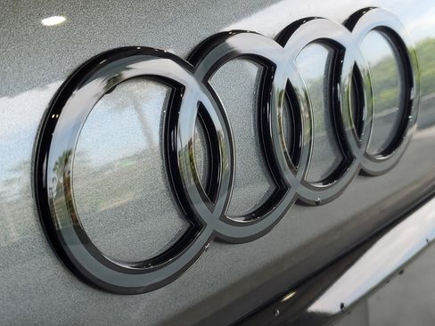 Used 2025 Audi SQ7 Premium Plus w/ Executive Package AWD/4WD image 5