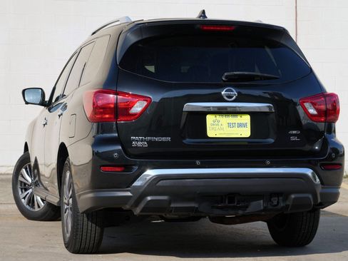 Used 2020 Nissan Pathfinder SL AWD/4WD image 5