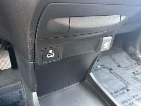 Used 2023 Honda Odyssey Sport image 13