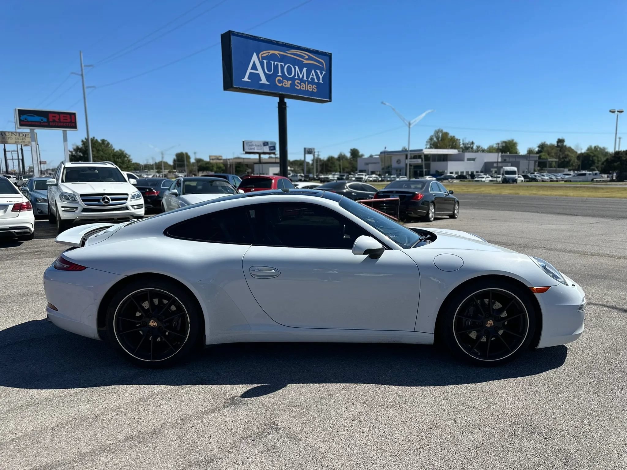 Used 2015 Porsche 911 Carrera image 4