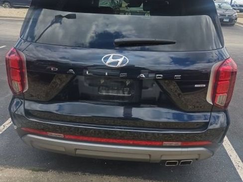 Used 2024 Hyundai Palisade Limited AWD/4WD image 6