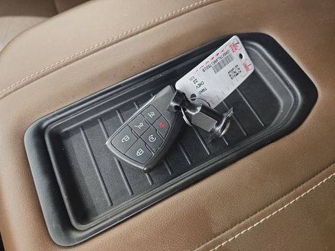 Used 2022 Chevrolet Tahoe High Country AWD/4WD image 28