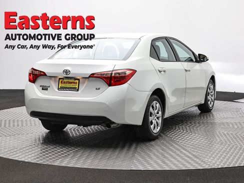 Used 2019 Toyota Corolla LE FWD image 5