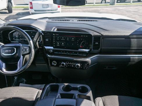 Used 2023 GMC Sierra 1500 Elevation image 11