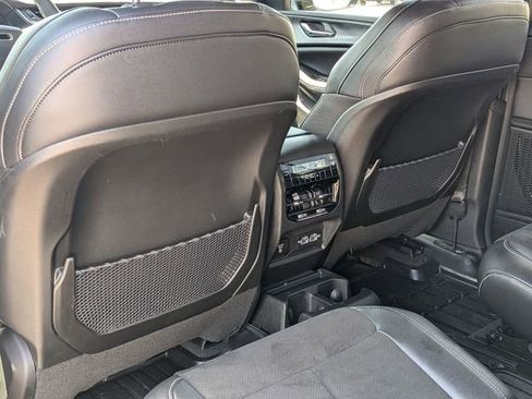 Used 2024 Jeep Grand Cherokee L Laredo AWD/4WD image 24