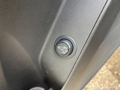 Used 2024 Chevrolet Equinox LT w/ LPO, Floor Liner Package AWD/4WD image 15