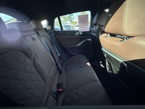 Certified 2024 BMW X6 xDrive40i w/ M Sport Professional Package image 7