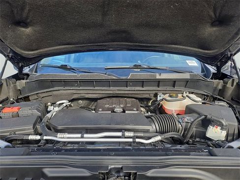 Used 2023 Chevrolet Silverado 1500 LT image 32