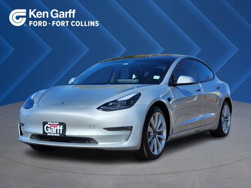 Used 2018 Tesla Model 3 Long Range image 1