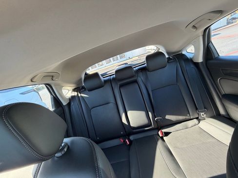 Used 2023 Honda Civic EX-L image 7