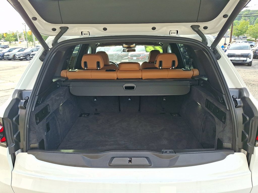 Used 2026 BMW X5 xDrive40i AWD/4WD image 33