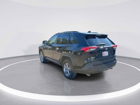 Used 2025 Toyota RAV4 LE AWD/4WD image 6