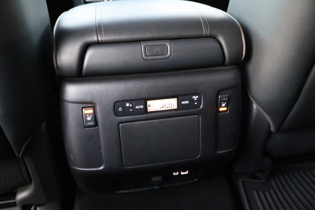 Certified 2024 Nissan Armada Platinum w/ Cargo Package RWD image 16