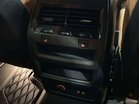 Used 2024 BMW X5 xDrive40i AWD/4WD image 18