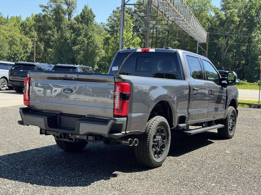 Used 2026 Ford F350 Lariat w/ Black Appearance Package AWD/4WD image 21