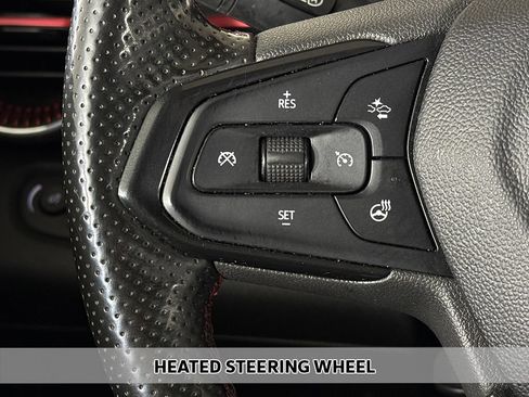 Used 2024 Chevrolet Trax RS FWD image 3