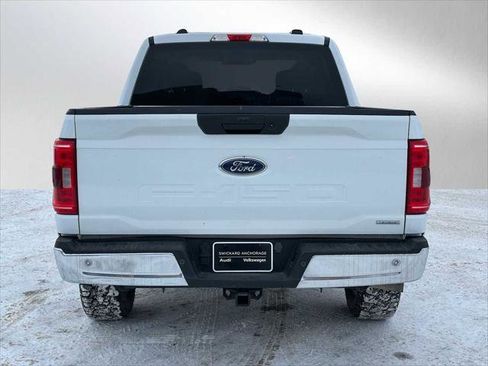 Used 2023 Ford F150 XLT w/ Trailer Tow Package image 4