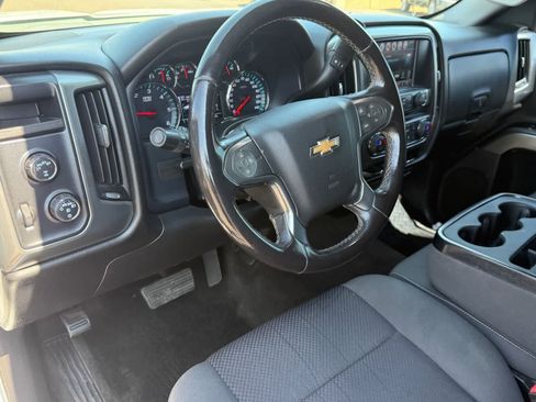 Used 2018 Chevrolet Silverado 1500 LT w/ LT Eassist Package AWD/4WD image 11