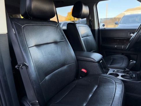 Used 2019 Ford Flex Limited image 21