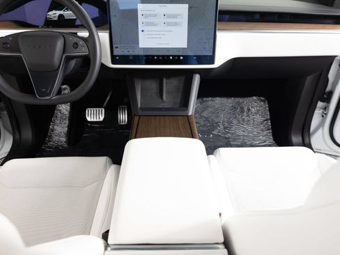 Used 2023 Tesla Model X AWD/4WD image 42