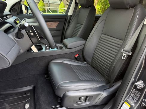 Used 2025 Land Rover Discovery Sport S AWD/4WD image 10
