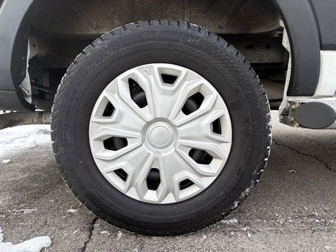 Used 2024 Ford Transit 250 Low Roof w/ Exterior Upgrade Package image 18