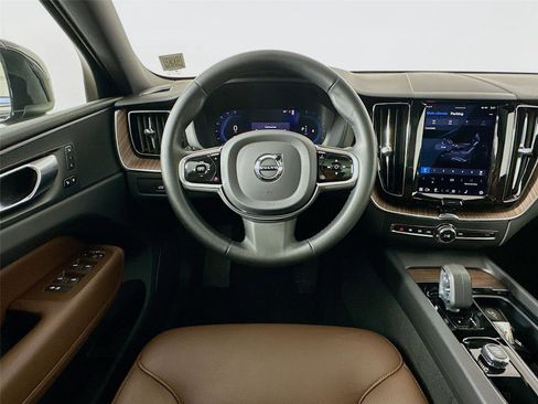 Used 2023 Volvo XC60 B5 Plus w/ Climate Package image 11
