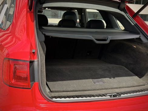 Used 2019 Bentley Bentayga AWD/4WD image 39