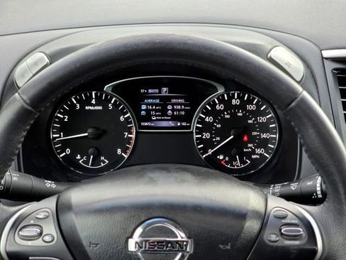 Used 2016 Nissan Pathfinder Platinum AWD/4WD image 14