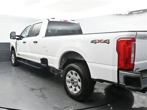 Used 2024 Ford F250 XLT image 11